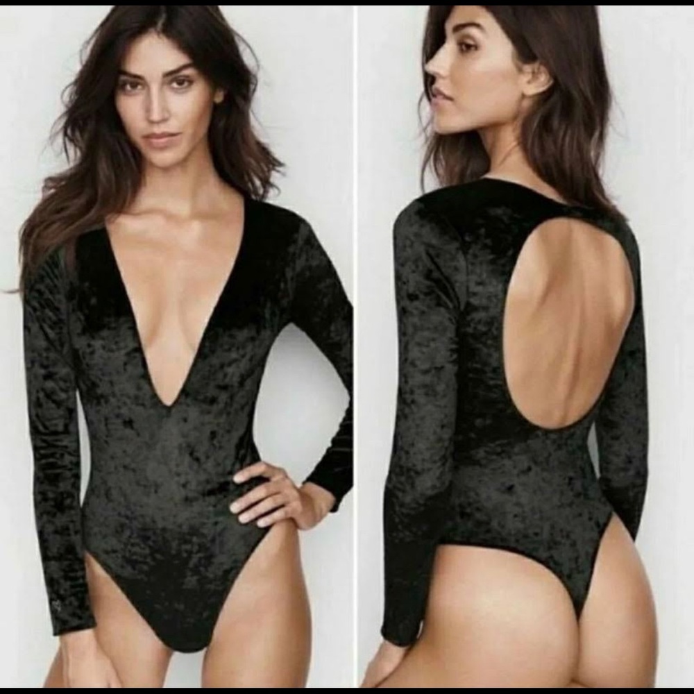 XS Victoria’s Secret low cut velvet bodysuit